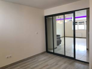  F3 non meubl  Montluon